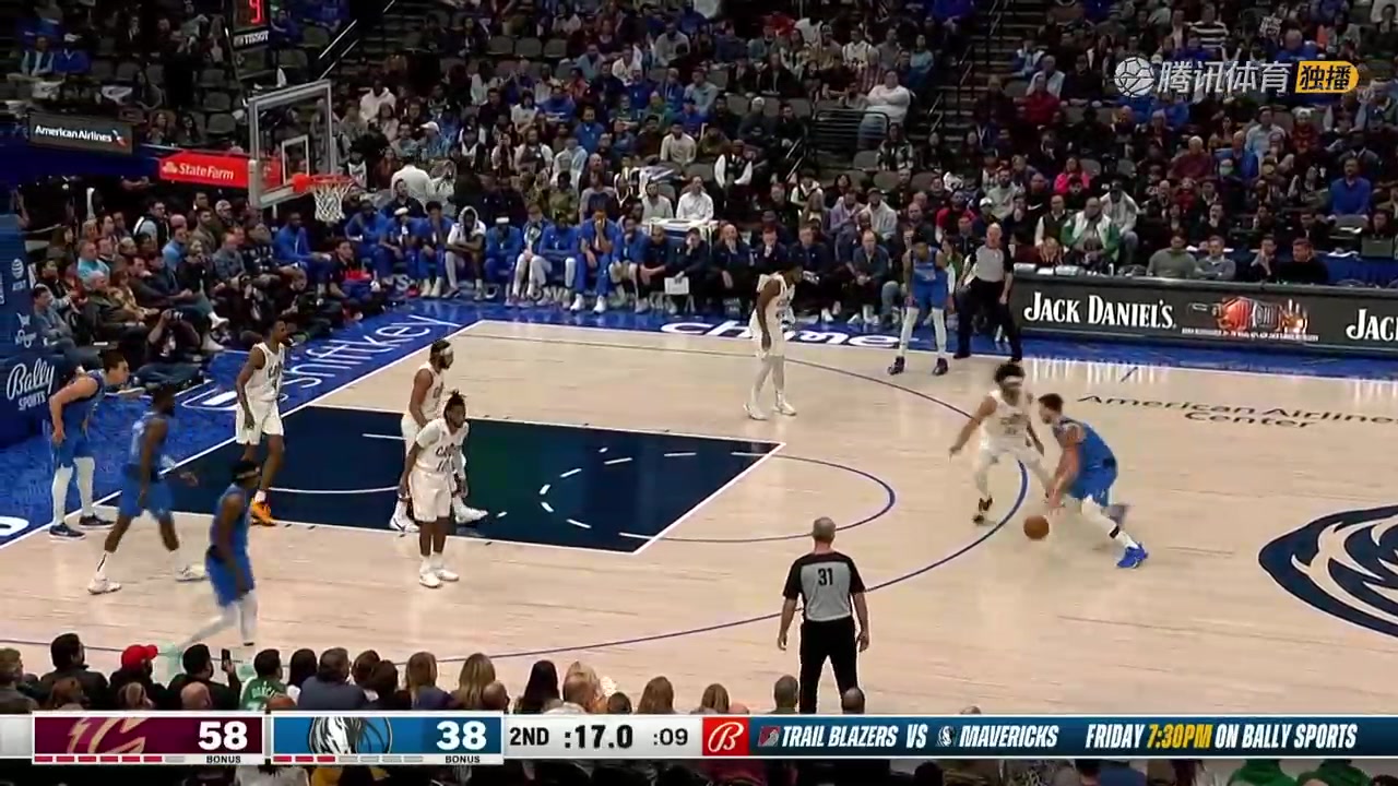 魔術(shù)師附體！東契奇神仙不看人背傳 畢竟周最佳助攻TOP10！